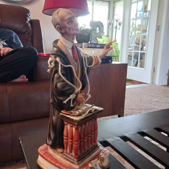 Capodimonte by Rory La Medea Hand Painted Lawyer Barrister with Boots and Gun - Picture 6 of 11